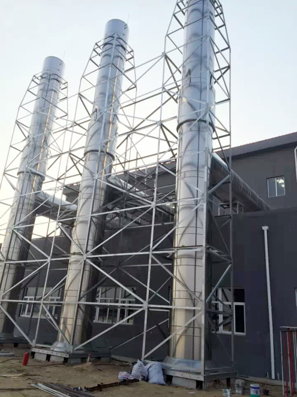 南通榮威項(xiàng)目不銹鋼煙囪安裝